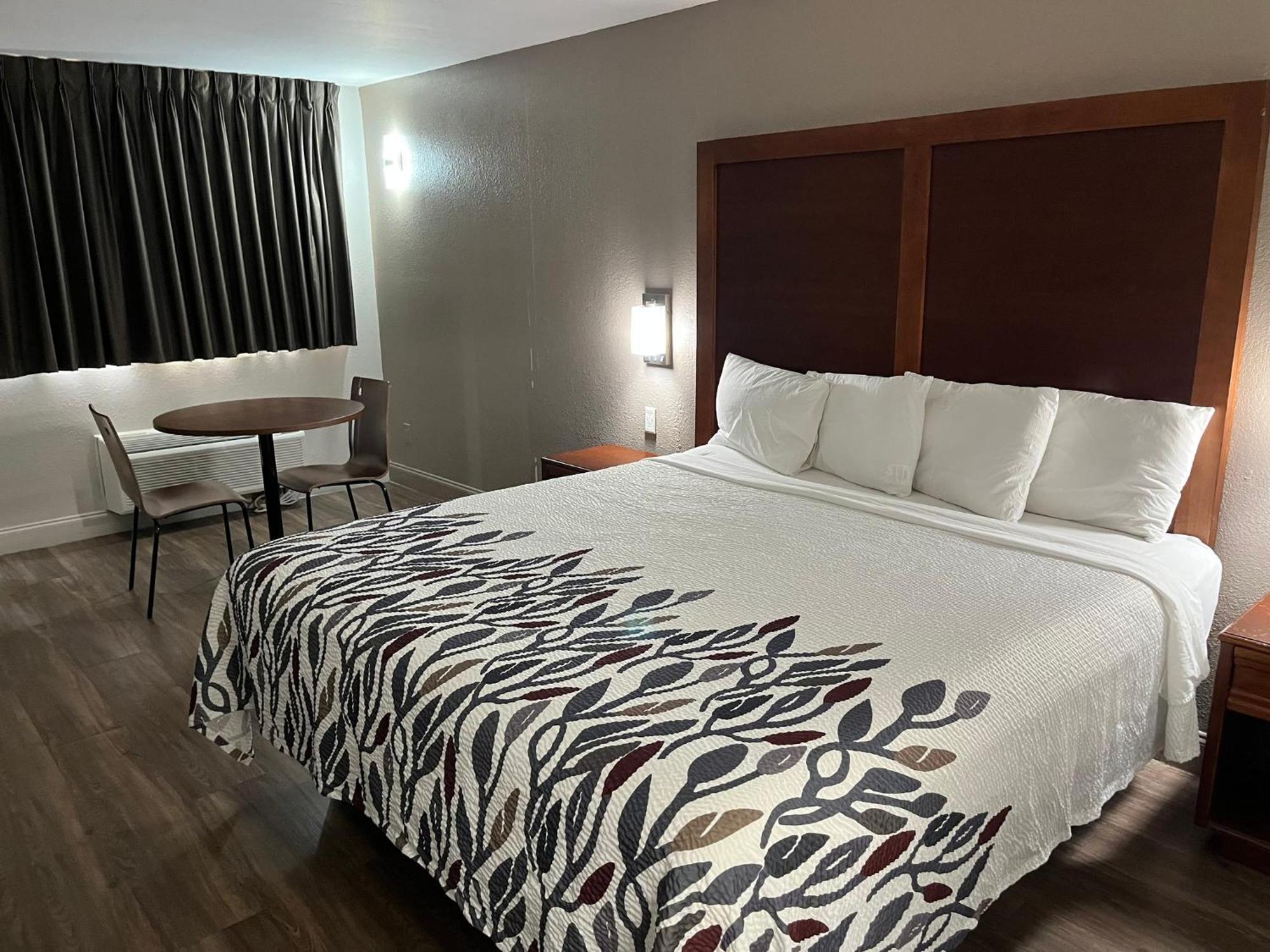 Econo Nc Lodge