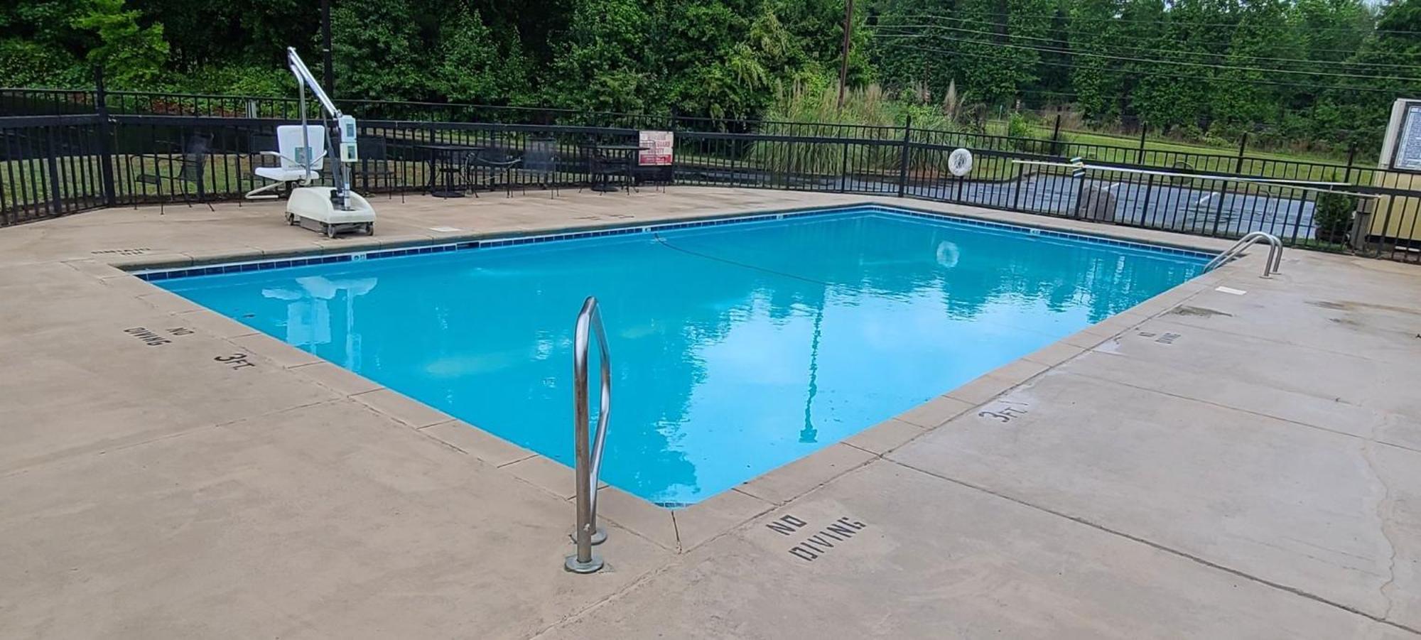 Econo Nc Lodge *